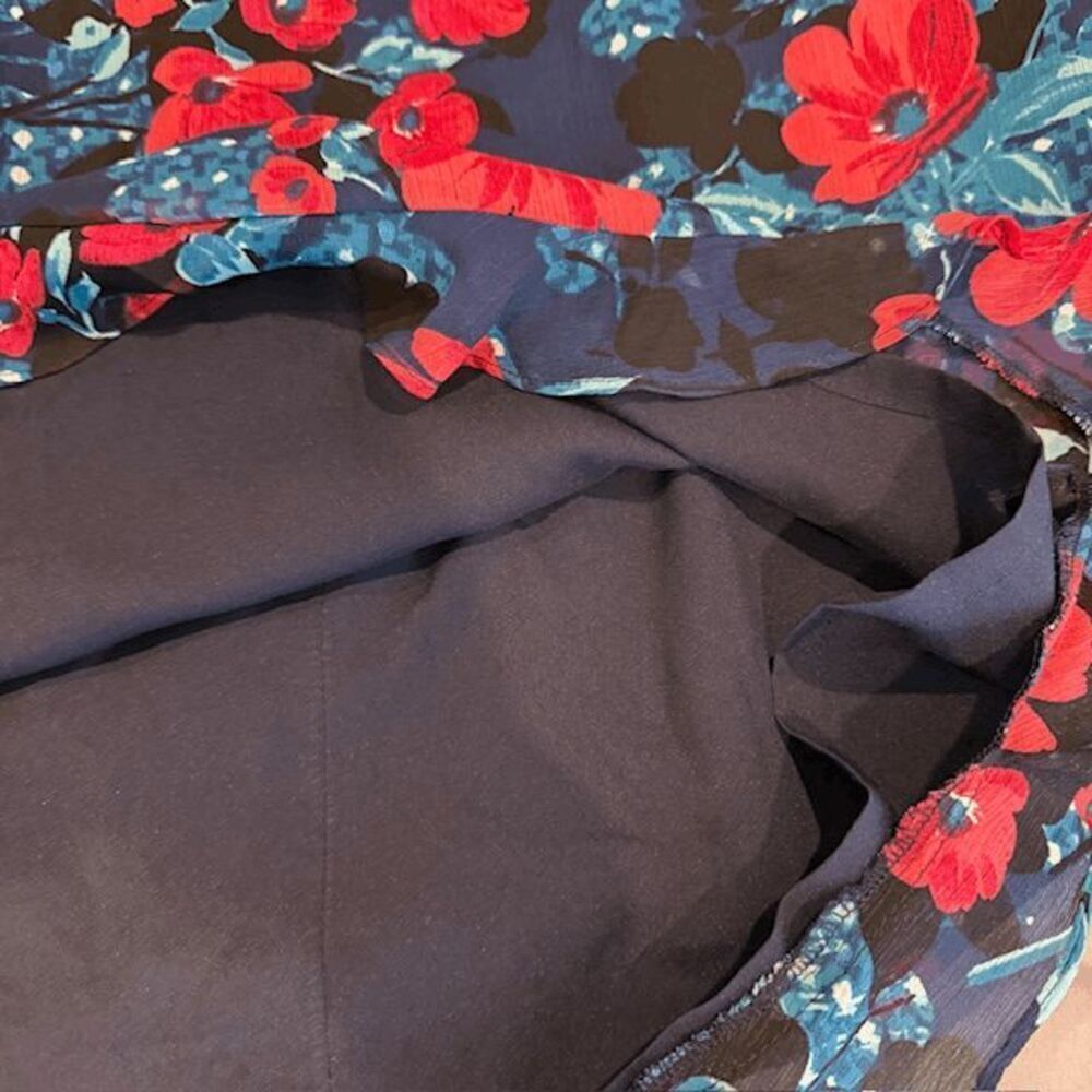 NWT Karl Lagerfeld Navy Floral Shift Dress Short Ruffle Flutter Sleeve‎ Size 10 - Picture 7 of 13
